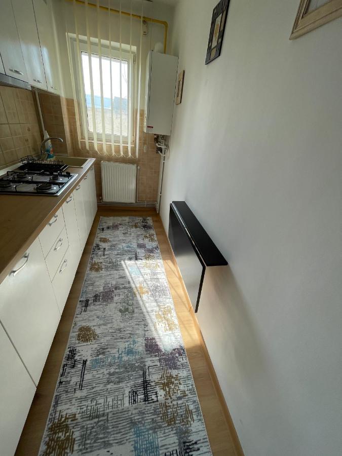 Husi Apartament Cina מראה חיצוני תמונה