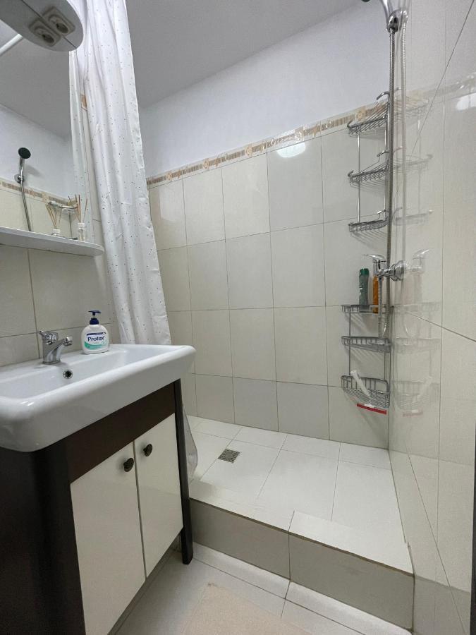 Husi Apartament Cina מראה חיצוני תמונה